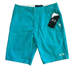 NWT Oakley Men's 30W Blue Casual Tailored Fit 5-Pocket Hybrid‎ Chino Shorts